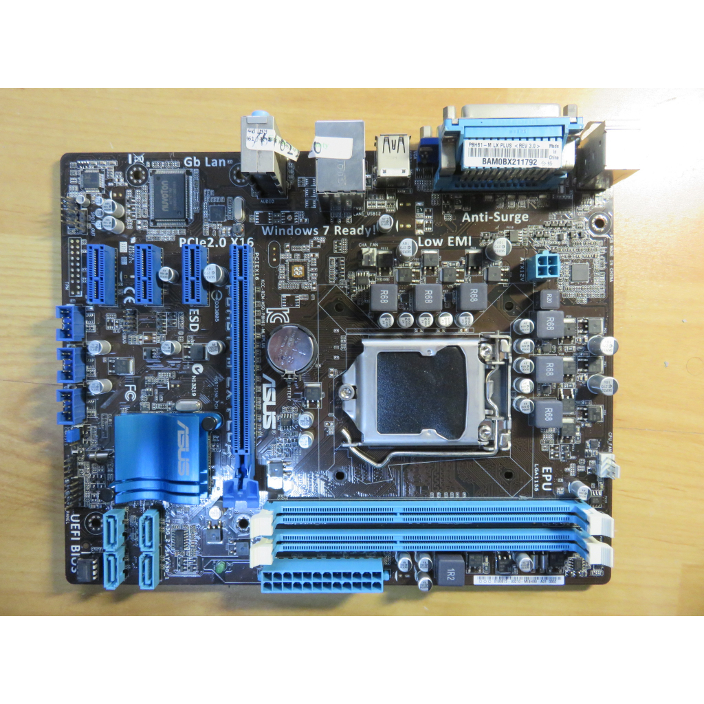A.1155主機板-華碩 P8H61-M LX PLUS i7 固態電容 32 nm DDR3 H61 直購價320