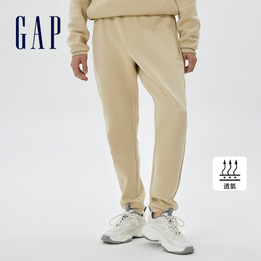 Gap 男裝 Logo束口棉褲 空氣三明治系列-卡其色(607258)