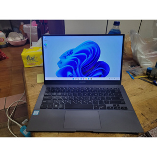 ASUS B9440U 14吋超薄筆電 i7-8550U/16GB/1TB