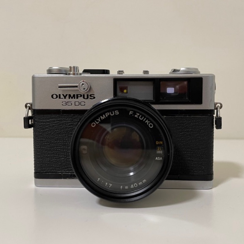 [二手] OLYMPUS 35DC 旅行隨身底片相機 大光圈 旁軸 疊影(狀態：fair)