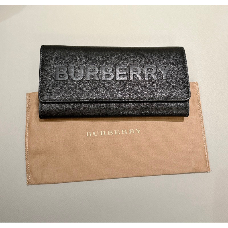 全新義大利outlet購入正品～Burberry 全牛皮壓印字樣黑色釦式翻蓋長夾