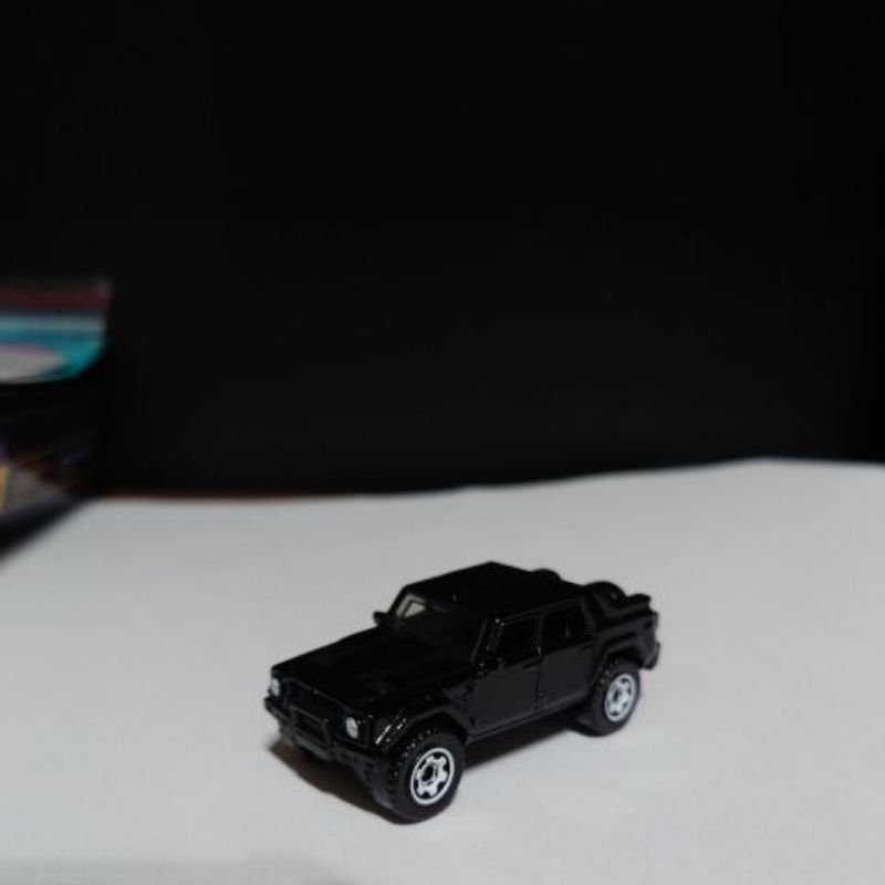 稀有款⭐Lamborghini LM002 1/64藍寶堅尼休旅車模型裸車