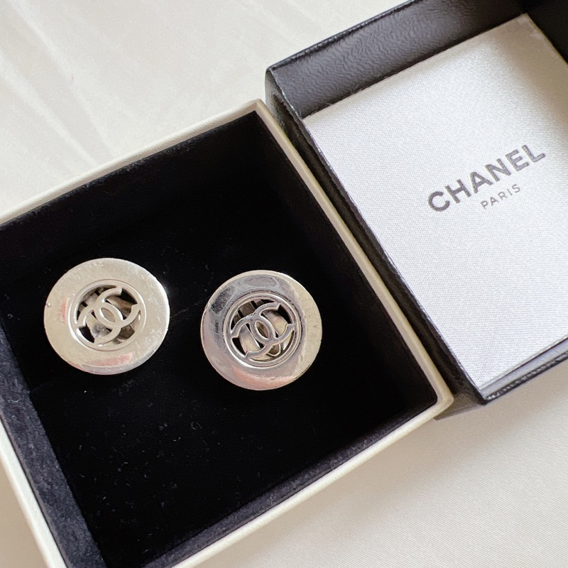 正品保證 Chanel vintage 圓形銀色雙 C 耳夾耳環 高雄老倫敦購入 old London
