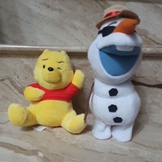 小熊維尼 可動點頭絨毛娃娃 雪寶