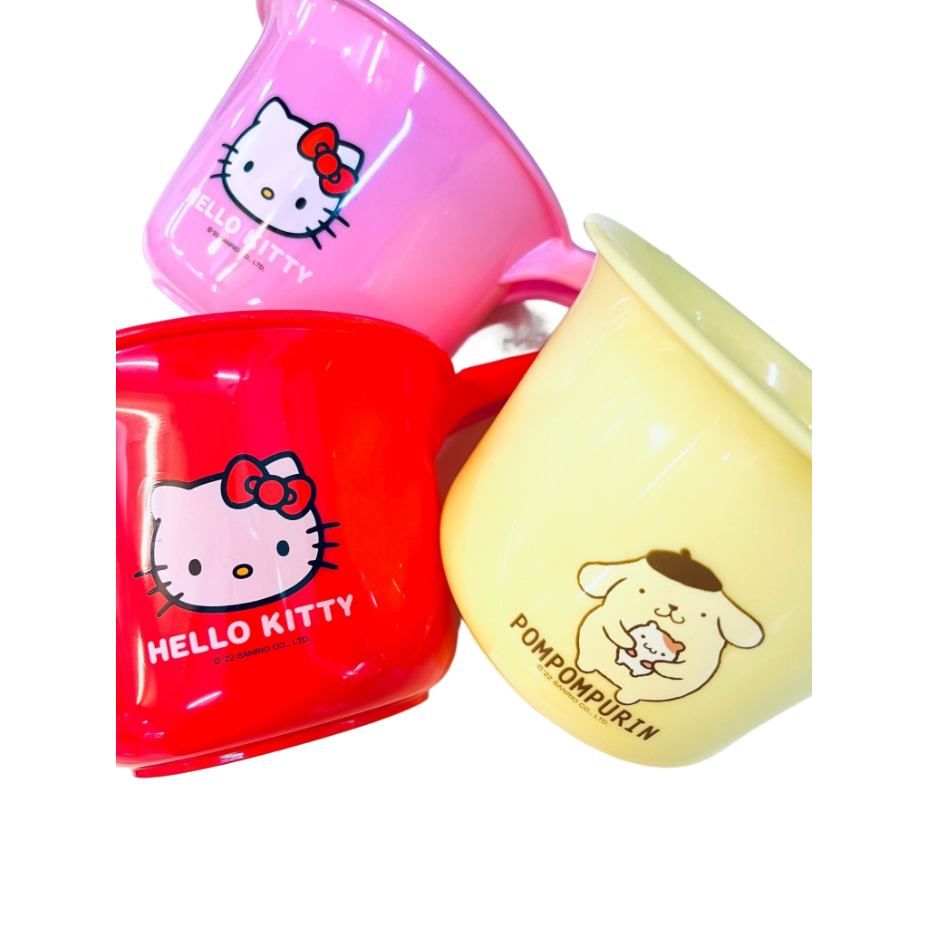 ♥小玫瑰日本精品♥ HelloKitty 布丁狗 兒童塑膠水瓢 洗澡水勺 紅粉黃 三色 ~ 3