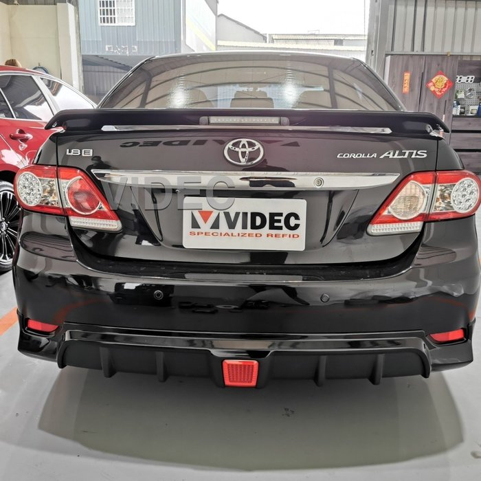 巨城汽車精品 豐田 TOYOTA 10.5代 10-13 ALTIS RR 後下巴 含煞車燈 材質ABS 新竹