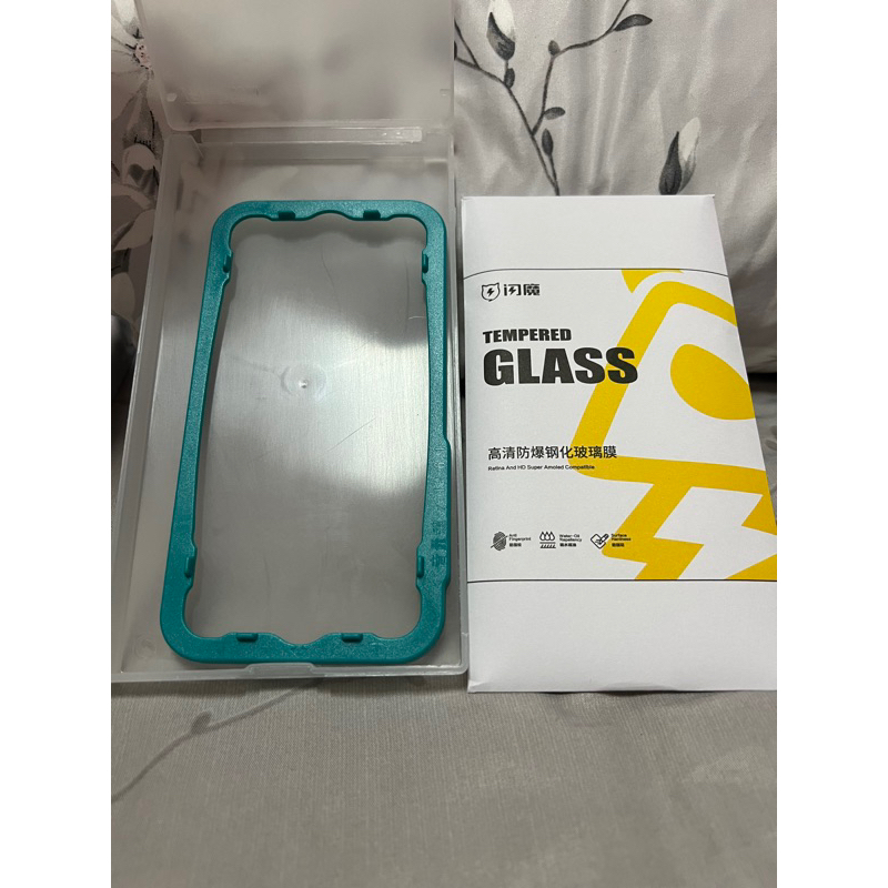 iPhone XR 閃魔保護貼 全透明玻璃 輔助工具包
