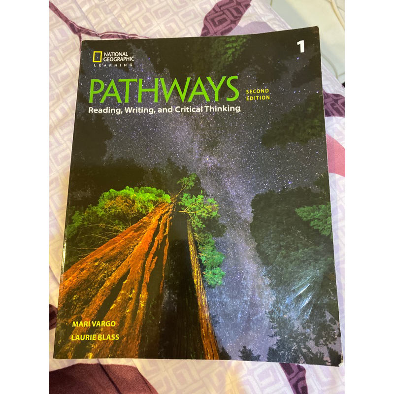 PATHWAYS 1 英文課本(二手）