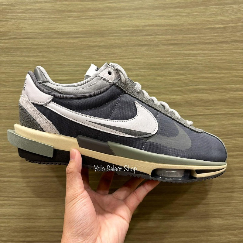 全新現貨 Sacai x Nike Zoom Cortez SP 灰白 男油底 阿甘鞋 男女同款 DQ0581-001