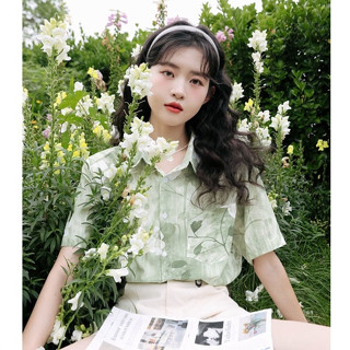 【Wik】短袖 襯衫 女 夏季新款綠色短袖襯衫女寬鬆百搭防曬小清新印染外穿港風上衣