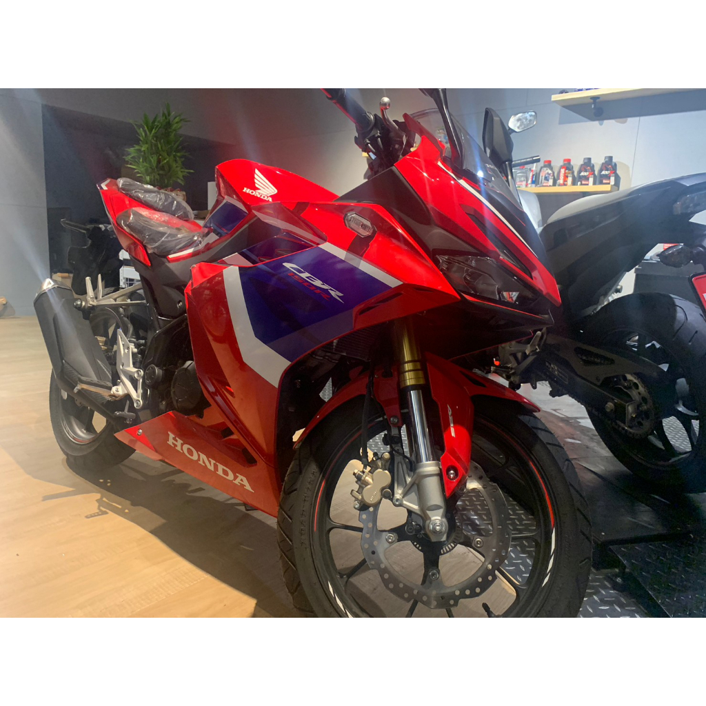 HONDA CBR150R