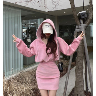 Winni shop韓國連線✈️正韓 休閒燈芯絨連帽T+燈芯絨短裙兩件式套裝SET 燈芯絨套裝 兩件式洋裝 休閒套裝