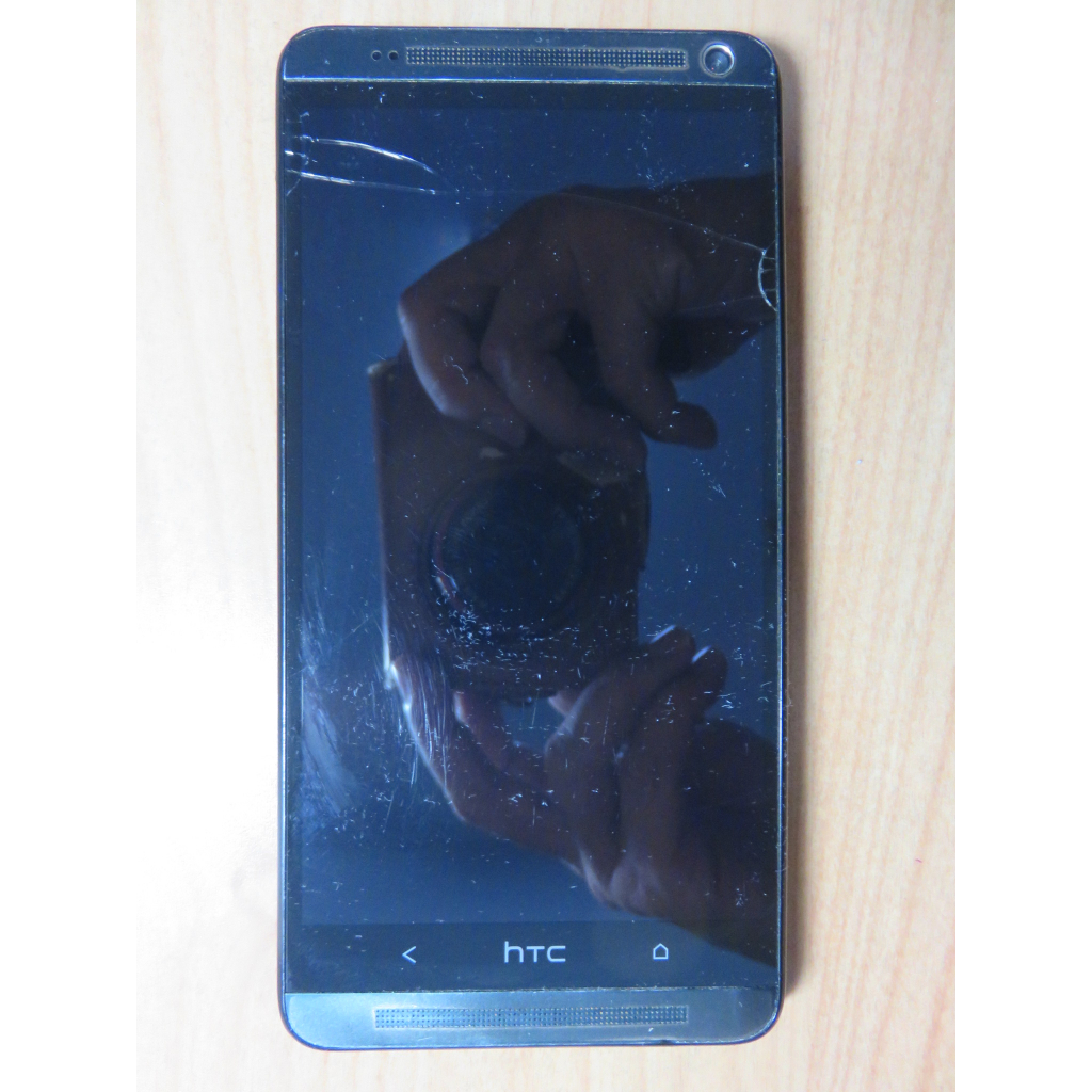 X.故障手機B7834*1860- HTC  One Max    直購價250