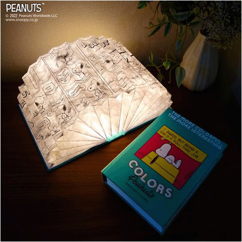 Smile童趣日貨-預購 日本 限定 史努比 Snoopy 書本造型 LED氣氛燈 LED燈 LED小夜燈 L2303E