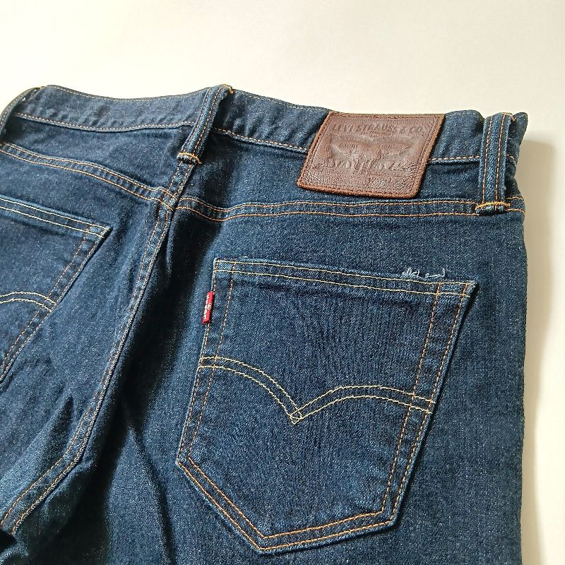 LEVIS 511深咖啡牛皮標 | 素色牛仔褲 | 日本製 | 稀有 | W34腰L32 | 深沉氣質藍色 | 雙色線