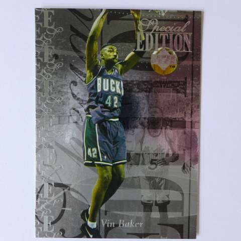 ~ Vin Baker ~NBA球星/維恩·貝克 1995年UD.金屬設計.特殊卡