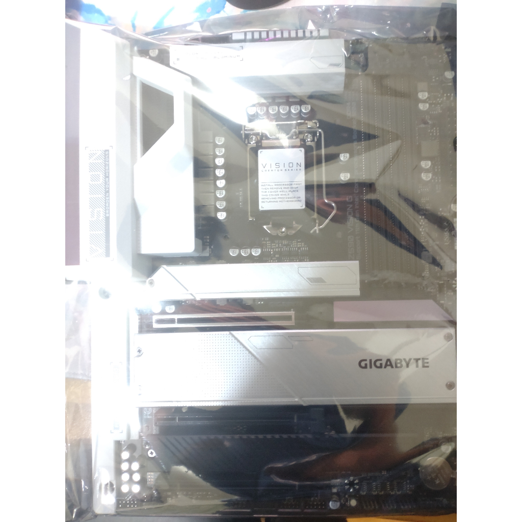 GIGABYTE Z590 VISION G