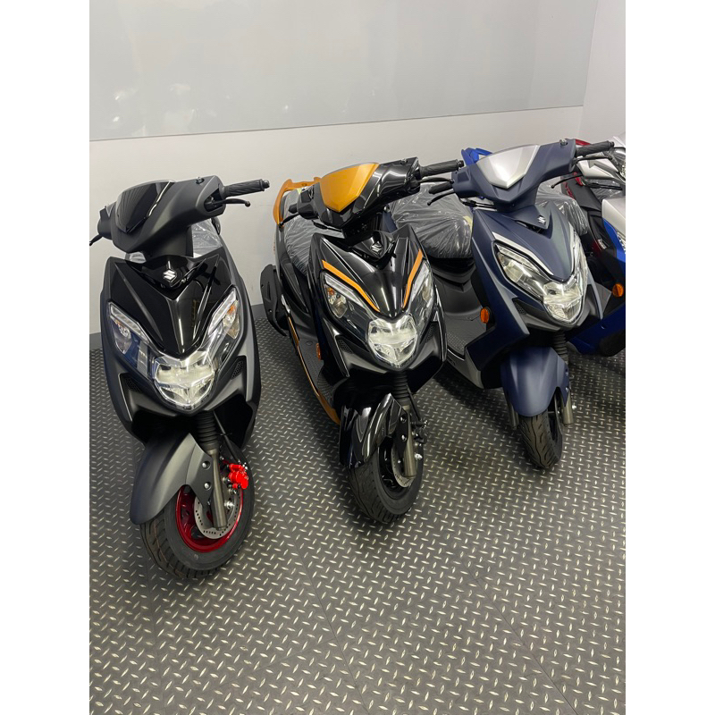 Suzuki swish125 全新車 大車廂 代步車 可裝踩發桿 高雄市前金區