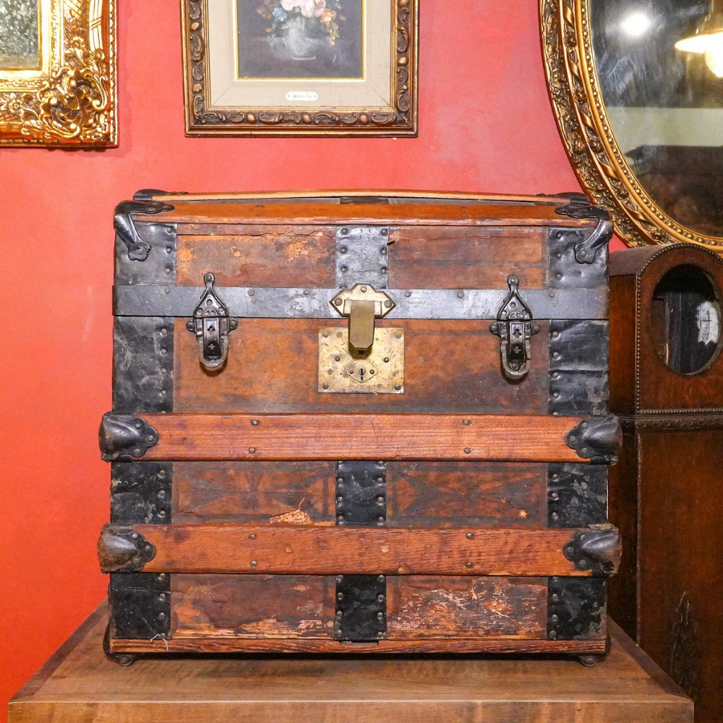 【Vintage &amp; Deco】百年歷史 美國古董木箱 復古老件 藏寶箱