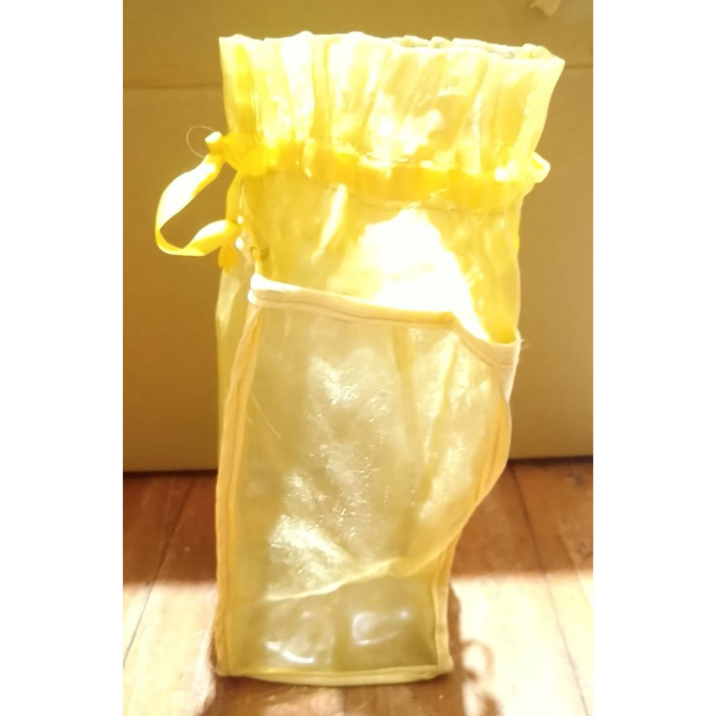 精緻黃色 精緻包 小提袋 環保袋 保養品袋 妝飾袋 水餃包 水桶包