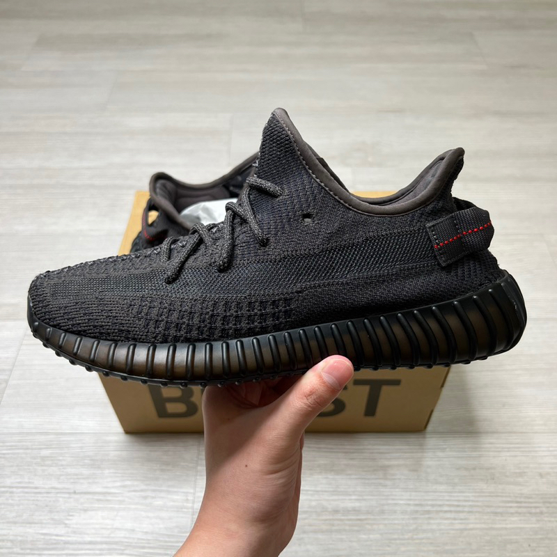 YEEZY BOOST 350 黑魂