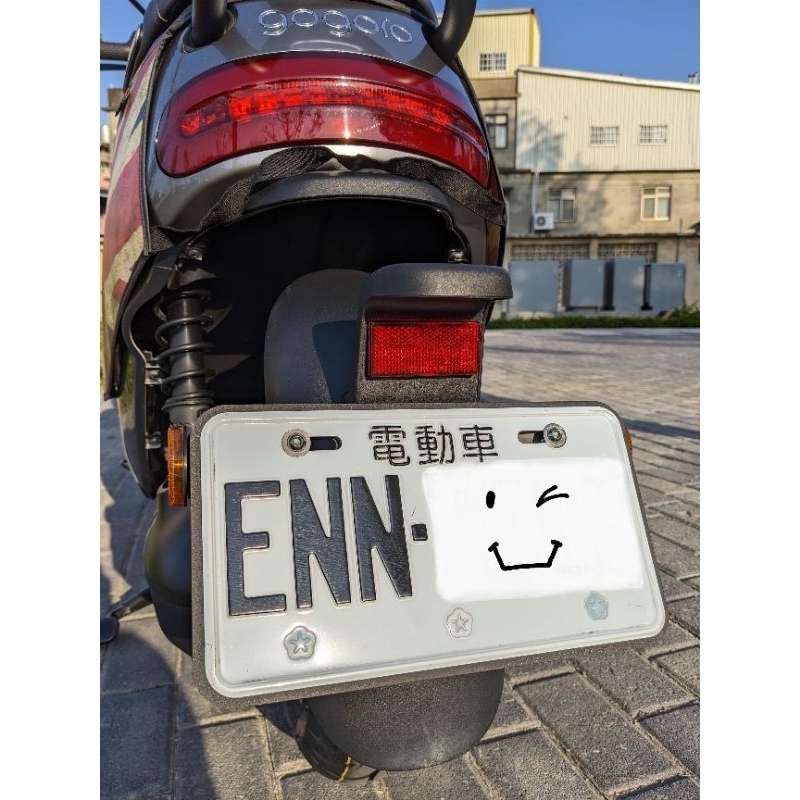 Gogoro 1、2、VIVA MIX、XL、Delight、PBGN車系、白牌油車亦可安裝，車牌框黑色_小七碼