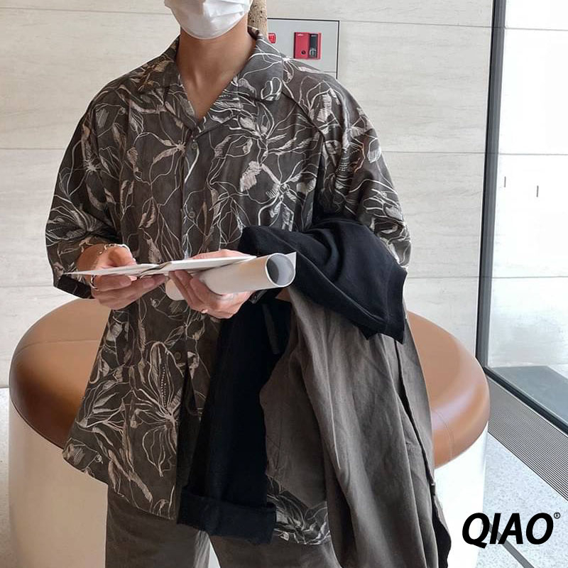 QIAO 韓國新貨 緞面 幾何花草 線條 外搭 涼感 襯衫 寬鬆 落肩  上衣 女裝 衣服 外套 薄外套 短袖襯衫 穿搭
