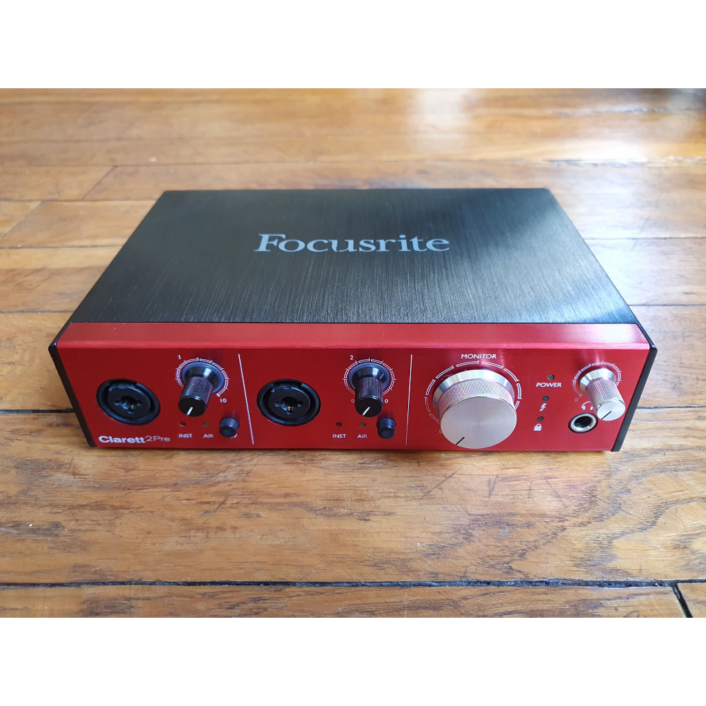 [已指定買家]二手降價 focusrite clarett 2pre 高階 錄音介面/直播 (包含usb轉接線)