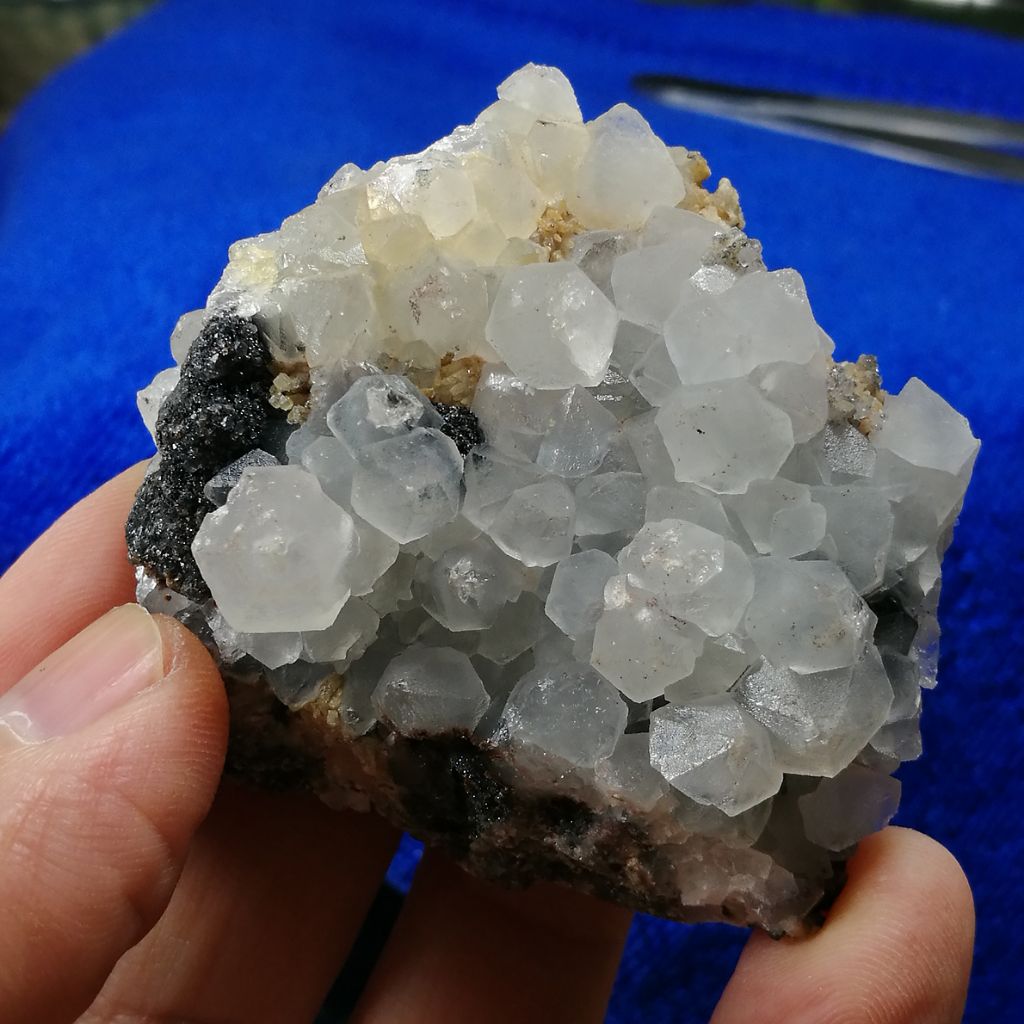 [友克鑫礦業]ac1053約重56.2g-高溫水晶  安徽 白水晶簇 高溫石英 水晶簇 原礦