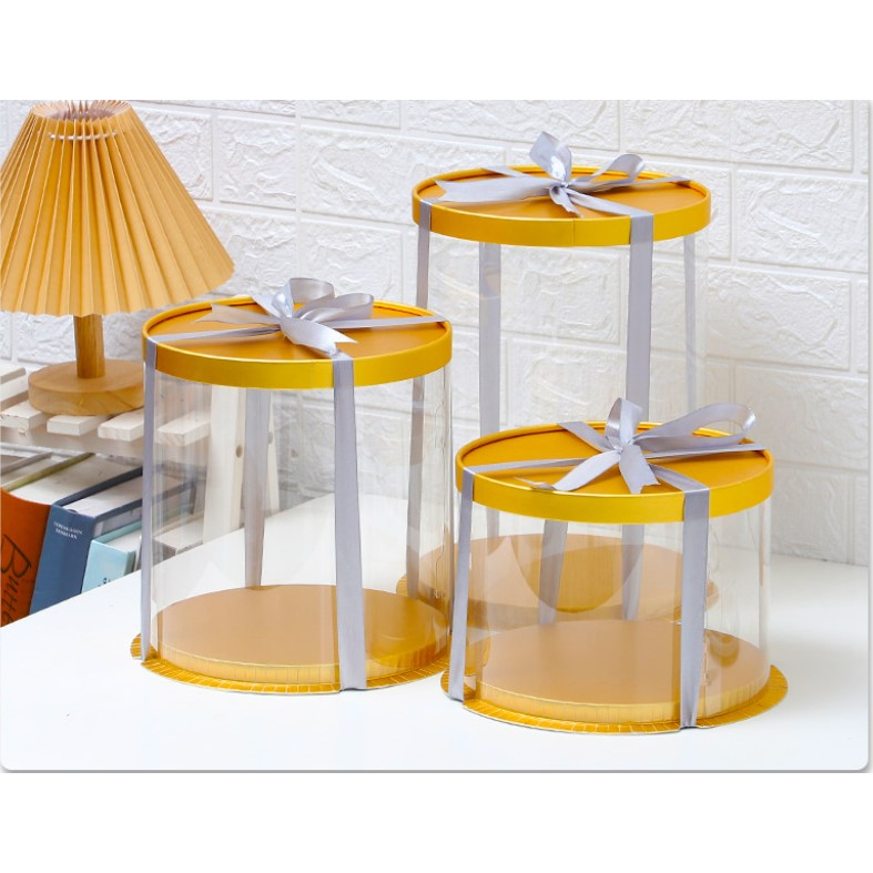 Z018-4 圓形生日蛋糕盒:Z018-4 圓形生日蛋糕盒:透明圓盒+金蓋+金底+❤️送4碼緞帶，可選配