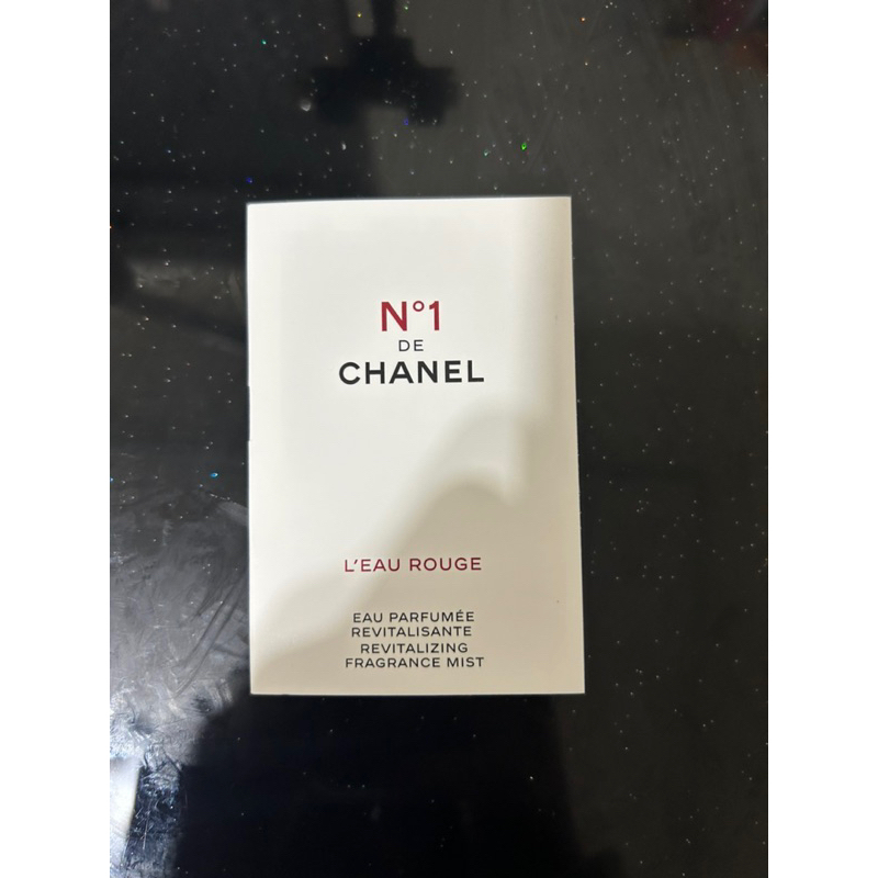 CHANEL 香奈兒 1號紅色之水 N°1 L'Eau Rouge 活能香氛 1.5ML 針管香水