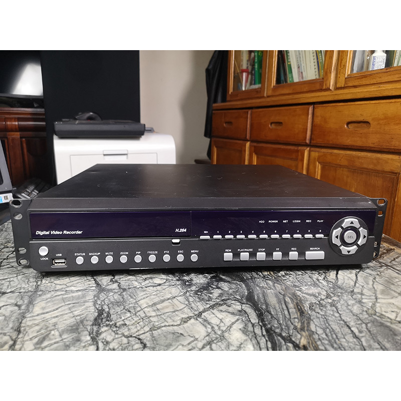 中古16路有同軸輸入的監控錄影機 DVR 錄放影機(沒附硬碟)