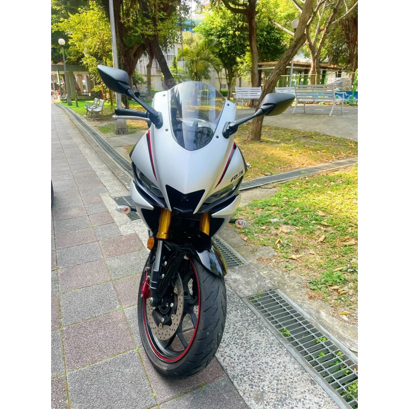 YAMAHA R3 ABS