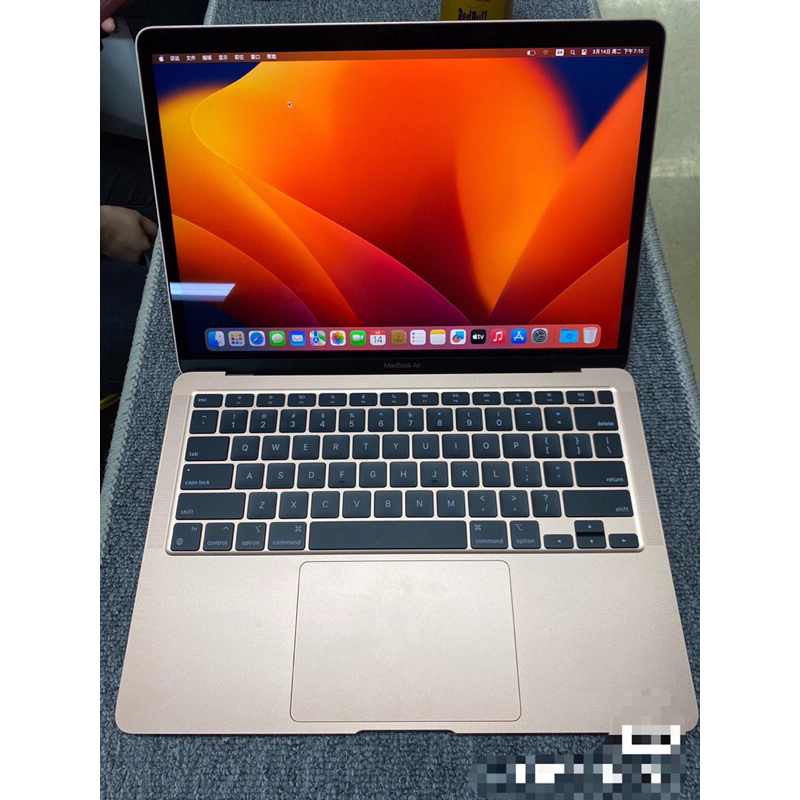 Macbookair2020 頂配M1/8核GPU， 記憶體：16g，SSD：2TB電池100% 美規金色