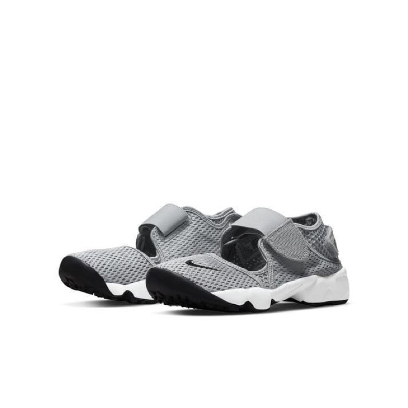 Nike 灰色忍者鞋 童鞋