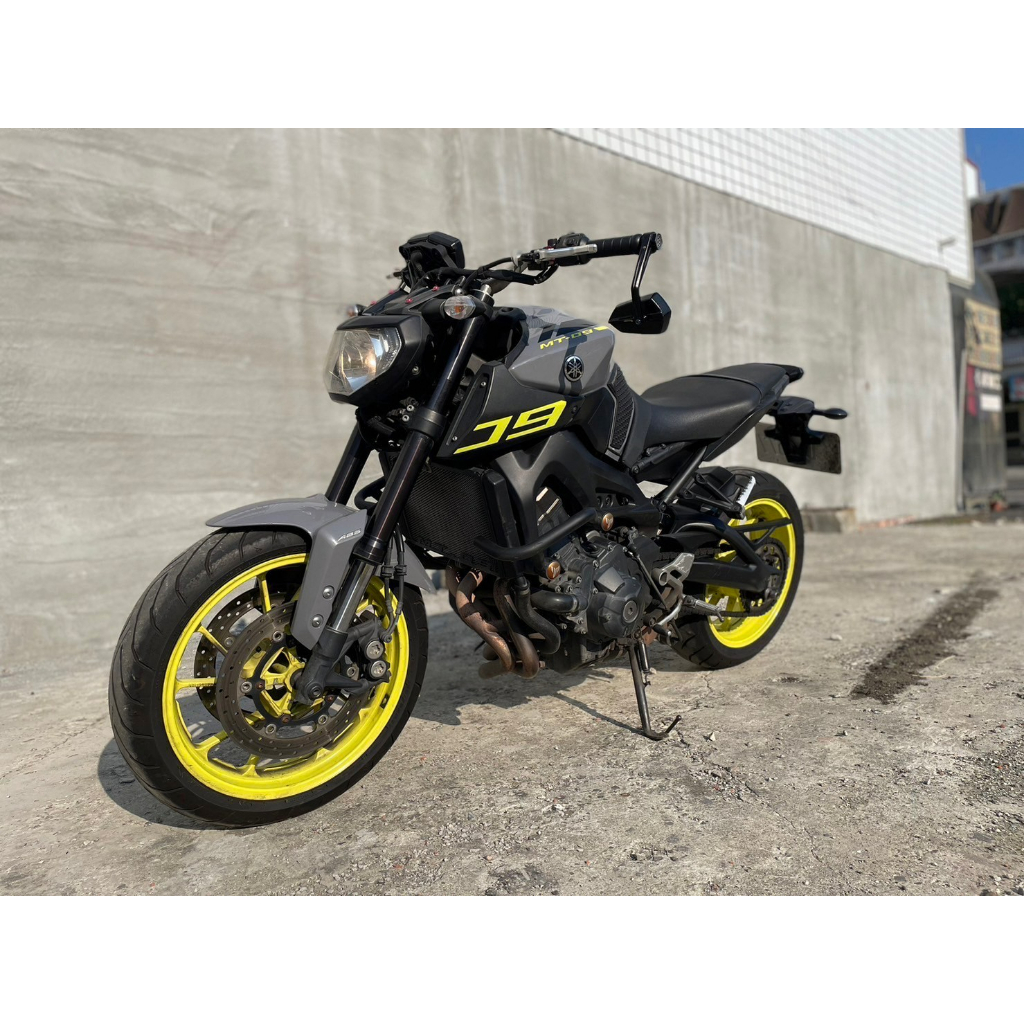 YAMAHA MT-09 TCS二手檔車中古車配合全額.超額.學生貸款強力過件白牌黃牌紅牌仿賽街車大型重機滿18即可辦理