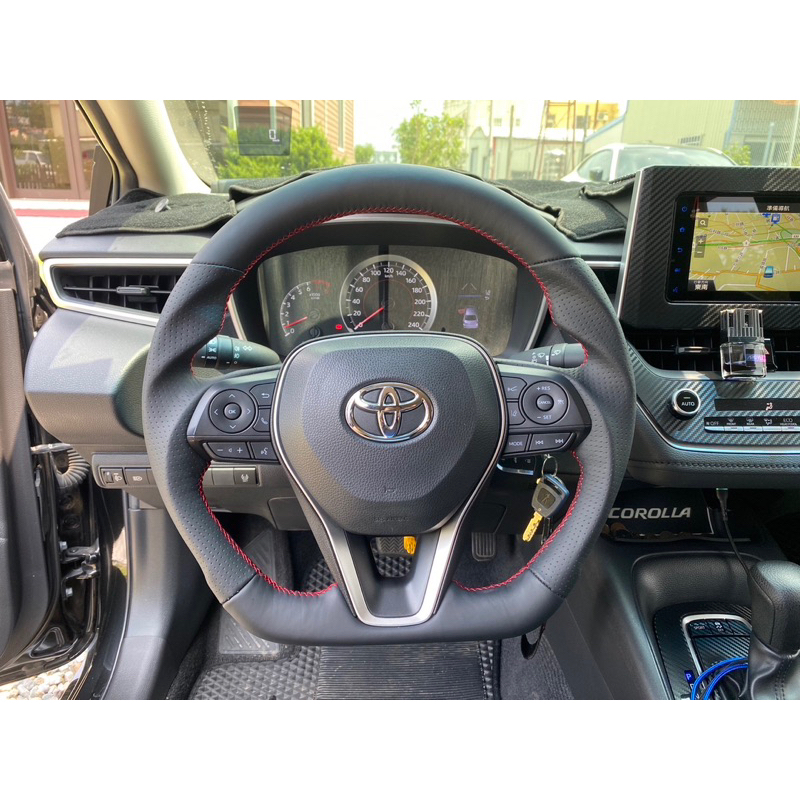 SL光電精品～2018-2019 8代 CAMRY AURIS 變形蟲 SPORT 方向盤 全皮樣式 紅線 骨架 交換件