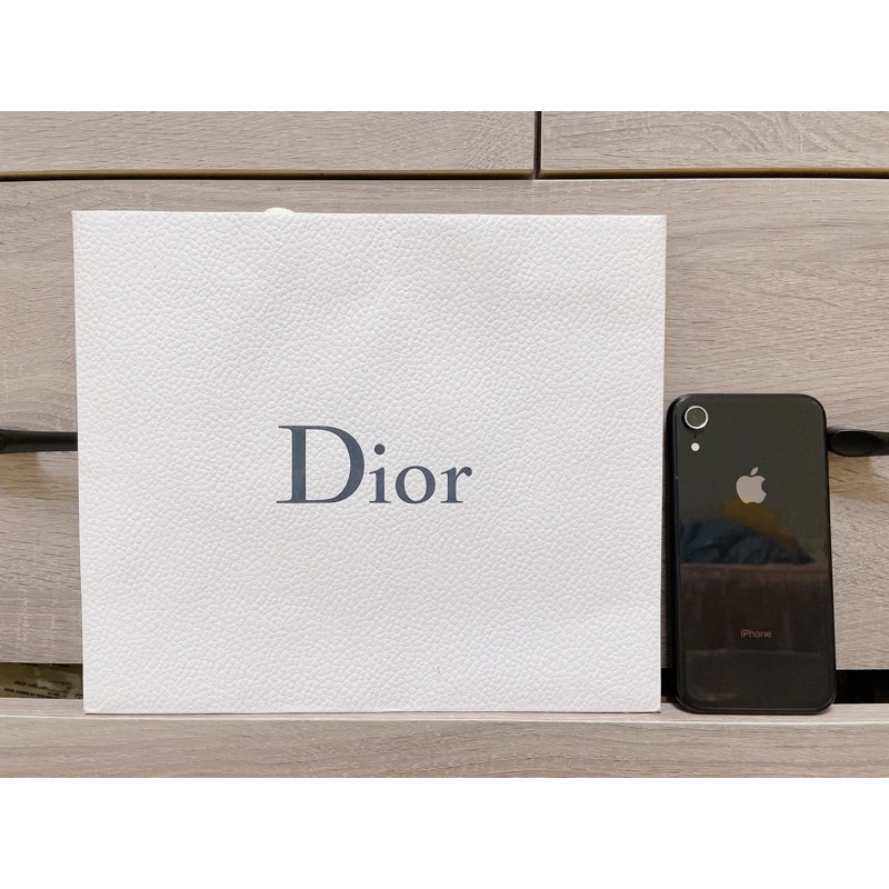 Dior紙袋 與手機比對