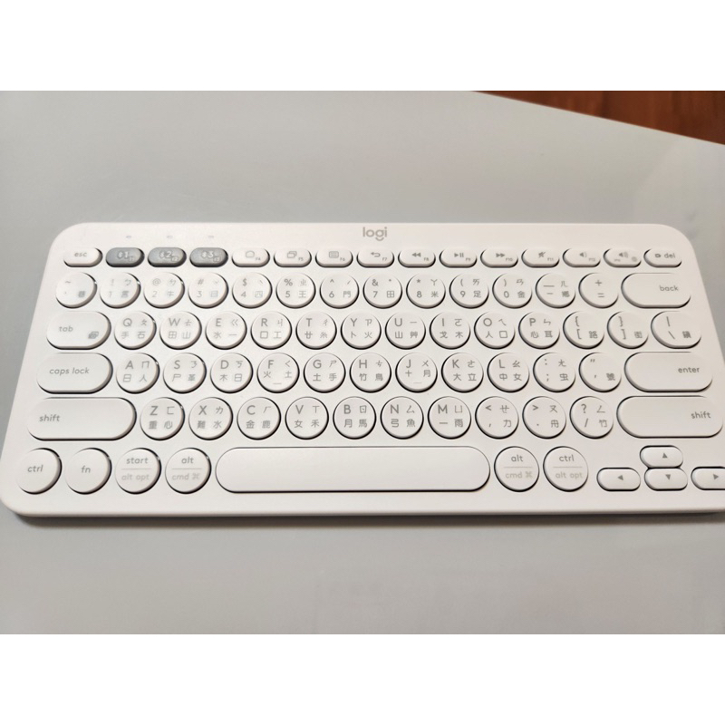 《二手》Logitech 羅技 時尚美型 K380多工無線藍芽鍵盤(白色)