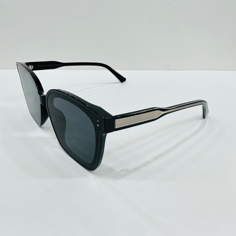 《名家眼鏡》PARIM 派麗蒙時尚設計黑色膠框太陽眼鏡76009 B1