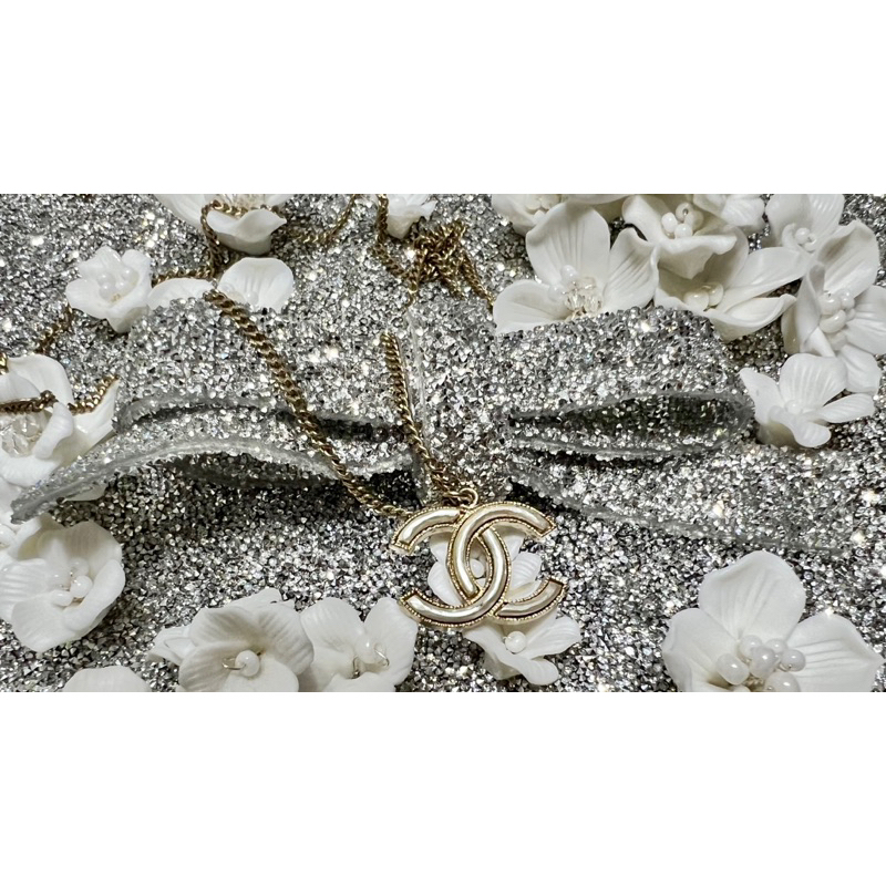 CHANEL《絕對正品》臺灣香奈兒購🉐️100%專櫃正品「買假報警處理」💋限量版金色貝殼項鏈，耳環手環髮飾