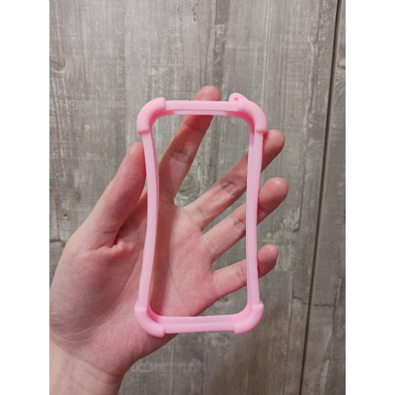 草莓牛奶粉色.矽膠.通用款.四邊挖空.手機殼.手機邊框.手機保護套.||近新||