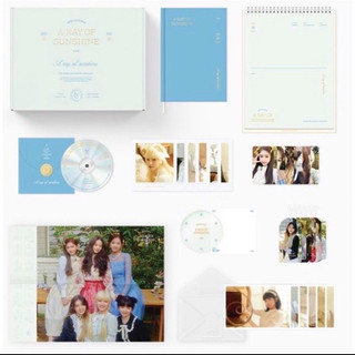 (現貨）IVE 2022 SEASON’S GREETINGS 年曆 小卡 拍立得 桌曆 明信片 書籤 DVD 日記本