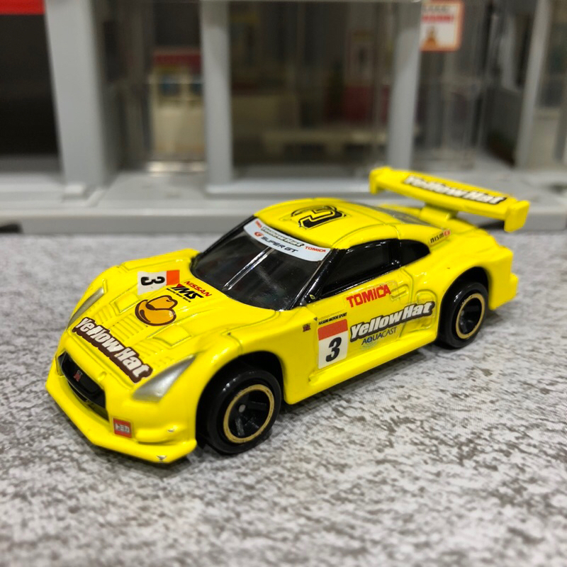 Tomica 50 Nissan gt r racing