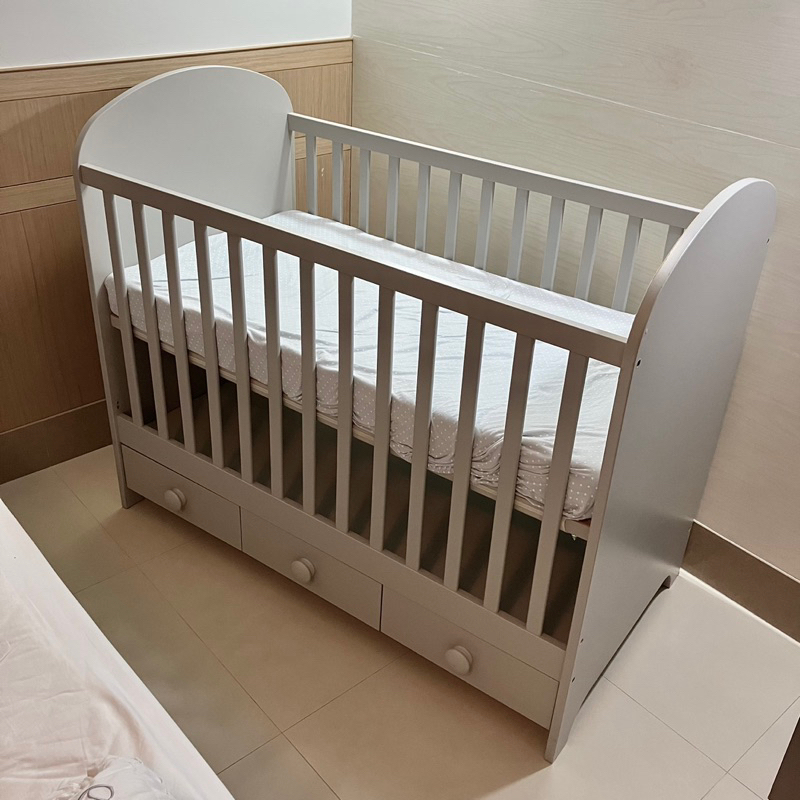IKEA 宜家 GONATT 灰色實木 嬰兒床 兒童床架 加送專屬床墊 兒童椅 嬰兒推車 遊戲墊 母嬰 彌月 新生兒