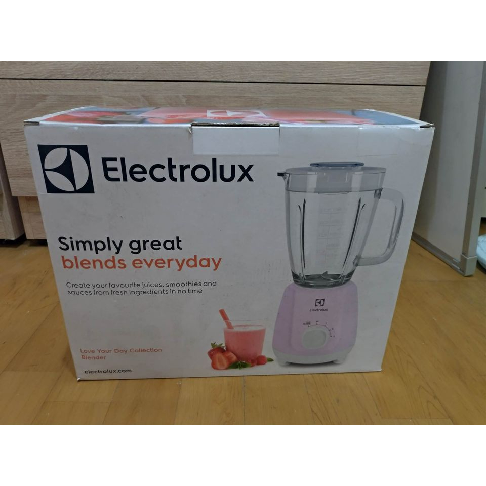 伊萊克斯electrolux冰沙果汁機EBR3546 全新未使用