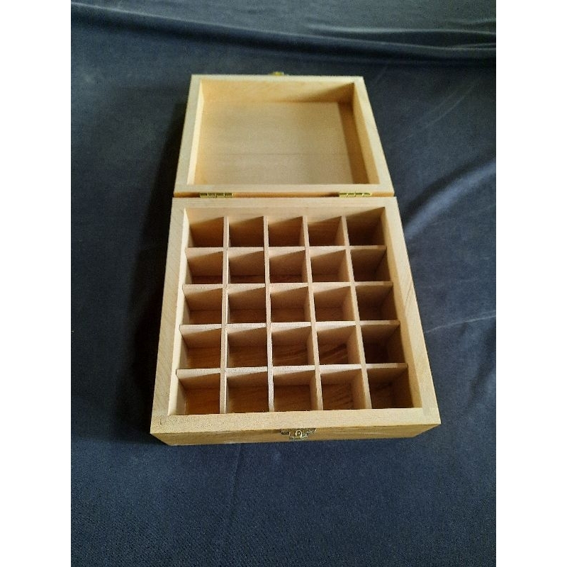 多桑原木傢飾~台灣檜木25格精油木盒