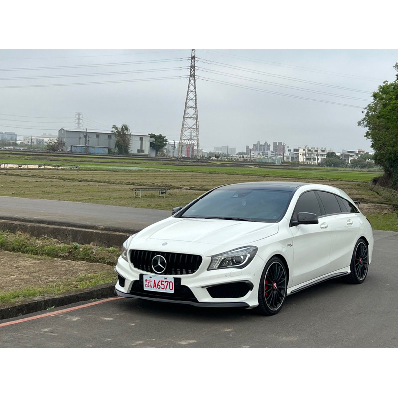 售2015年 BENZ CLA45SB 跑12.8萬 22P跟車.夜色套件 原鈑件 可鑑定試車全貸 0987707884