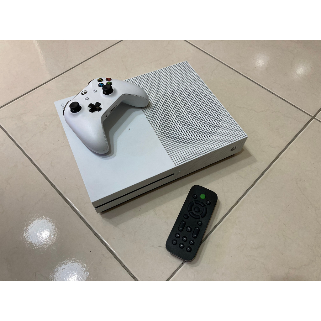 XBOX ONE S 500GB