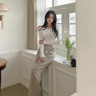 【GIRLS THING】正韓🇰🇷｜一字領素面短版長袖T｜上衣 T恤 長袖上衣 長袖T恤 一字領上衣 素面上衣